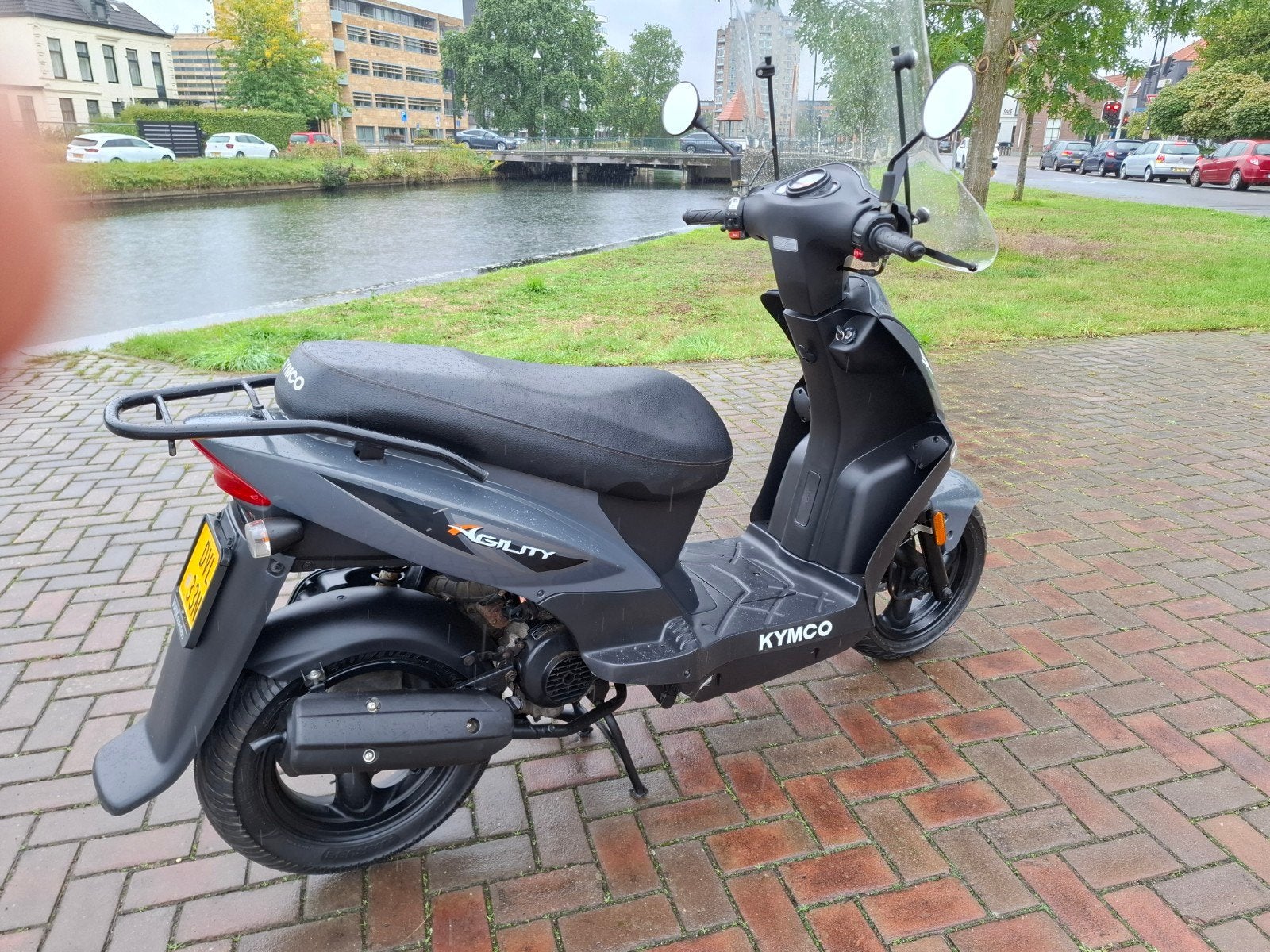 Foto 10 van Kymco Agility 45km bromscooter