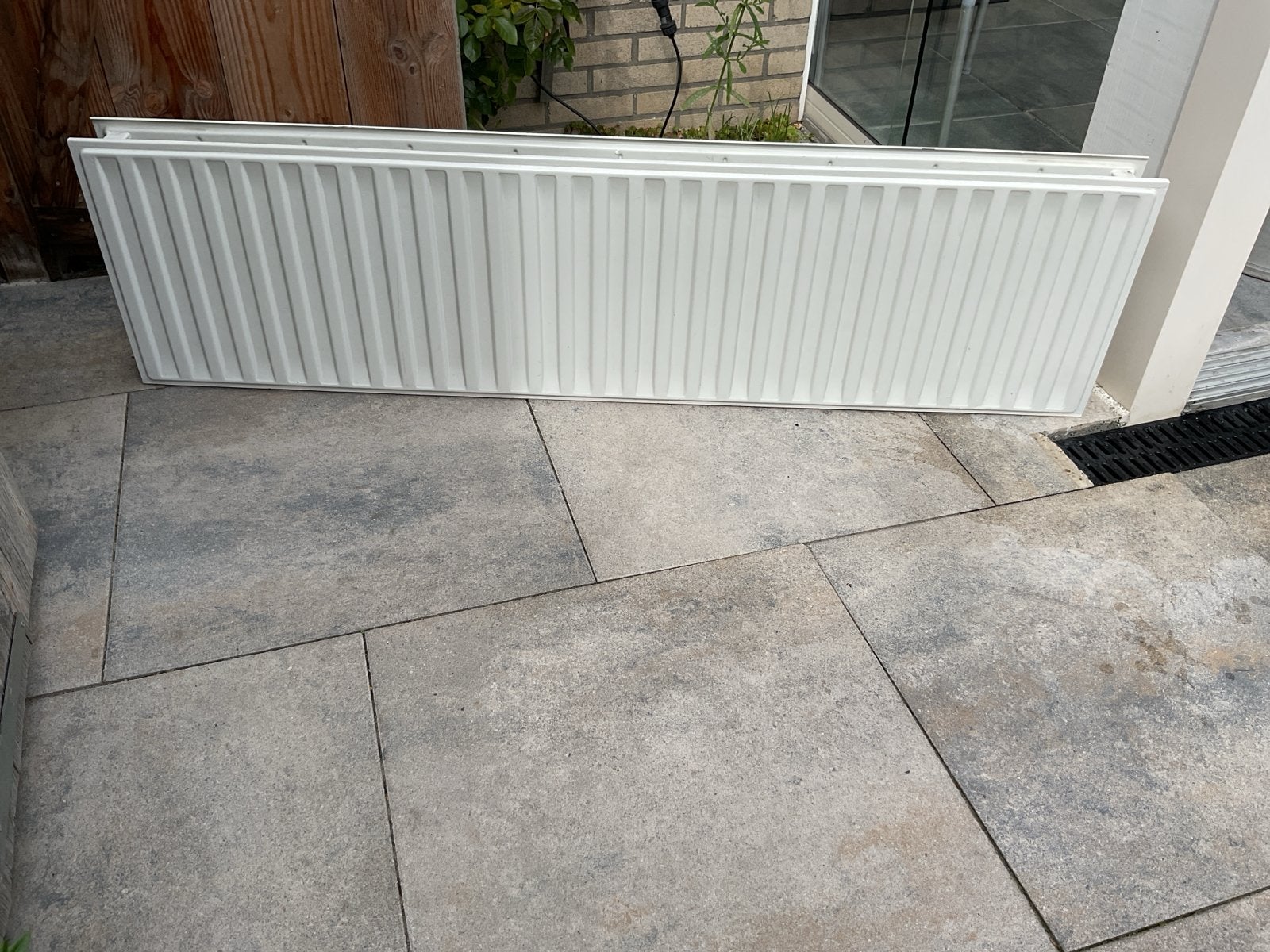 Radiator met bevestigingsmateriaal, Ophalen, 30 tot 80 cm, Gebruikt, Radiator