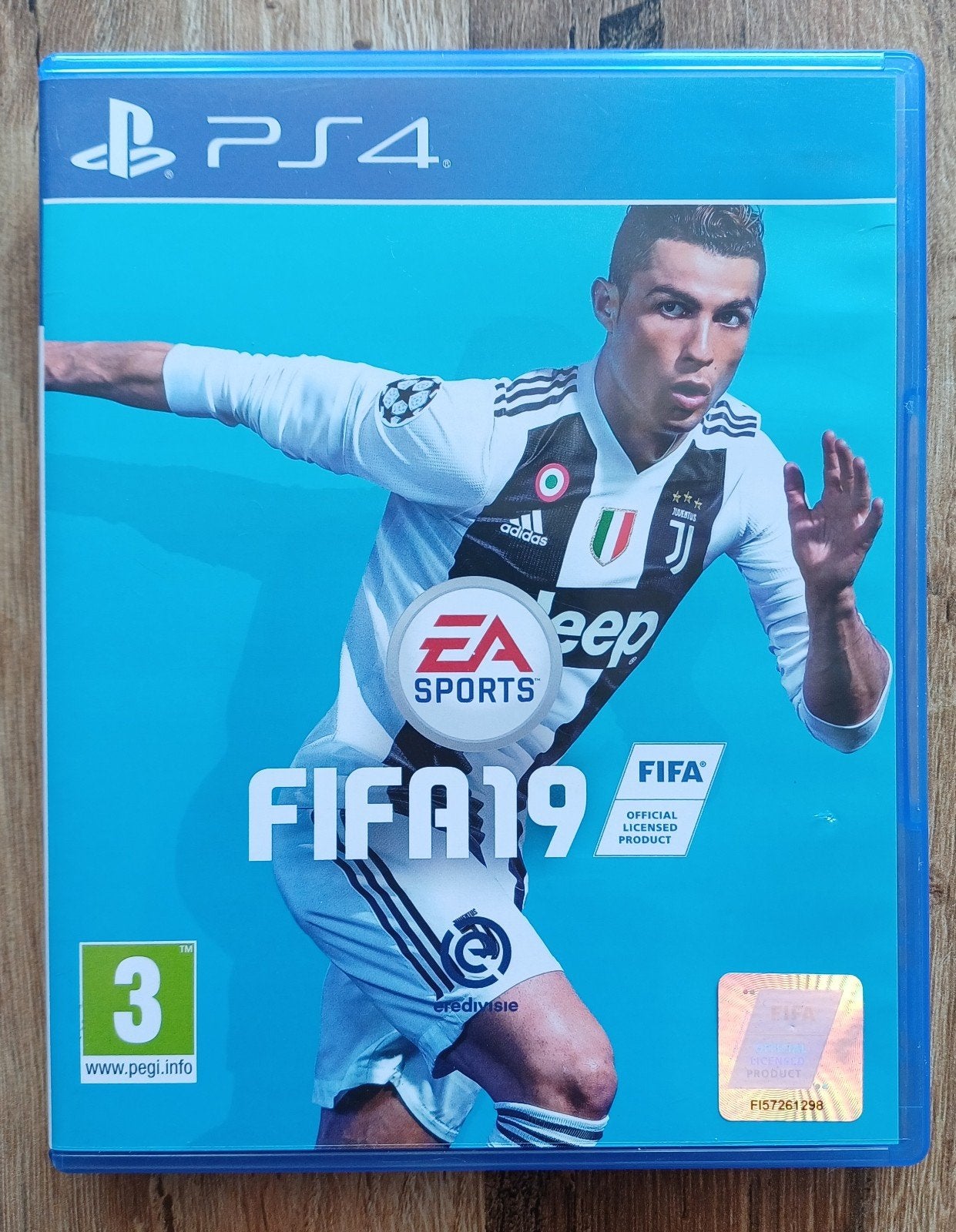 FIFA 19, Ophalen, Zo goed als nieuw, Sport, 3 spelers of meer