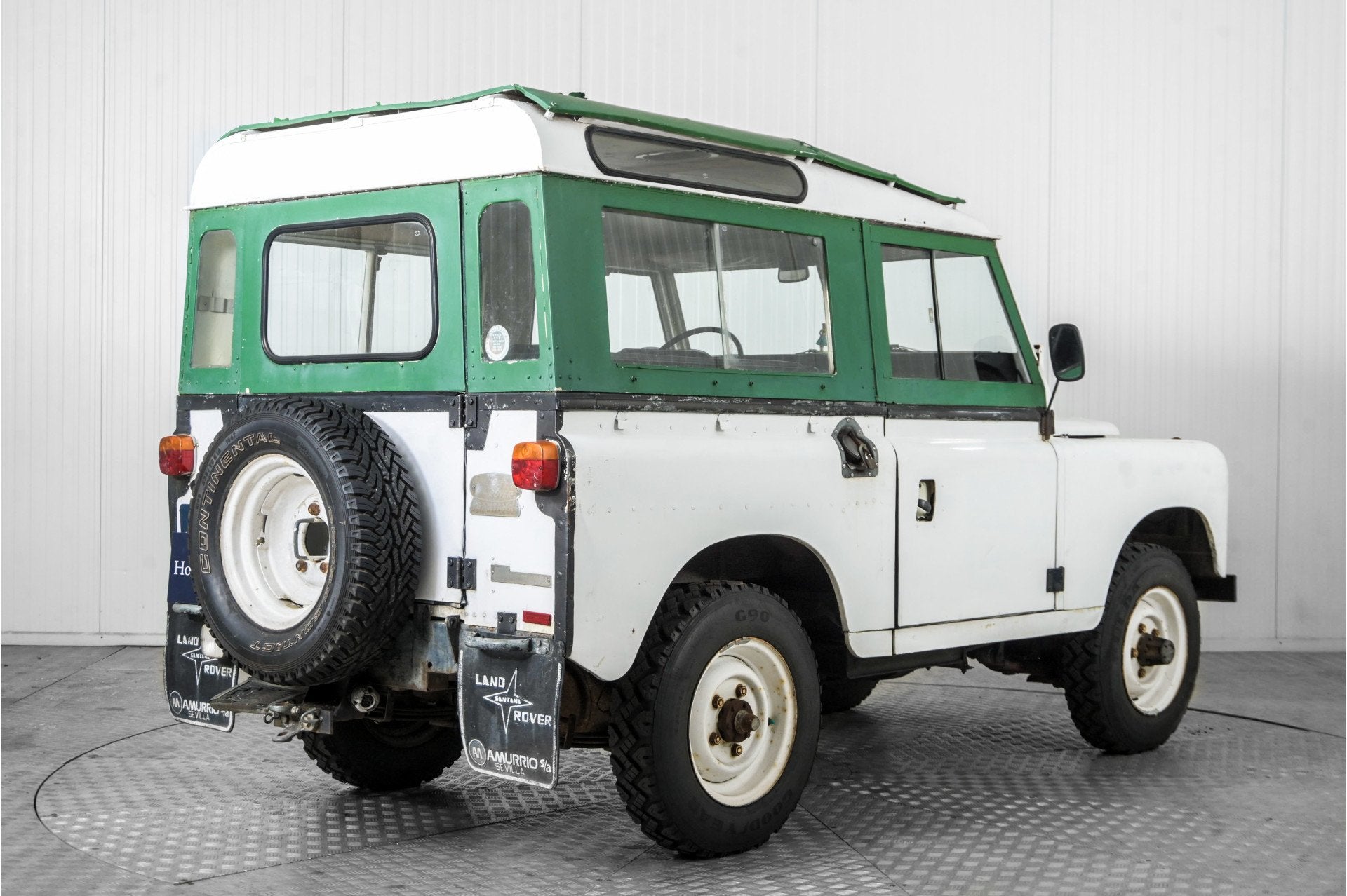 Land Rover 88 Defender serie III overdrive Santana, 2286 cc, Gebruikt, Wit, 14 km/l
