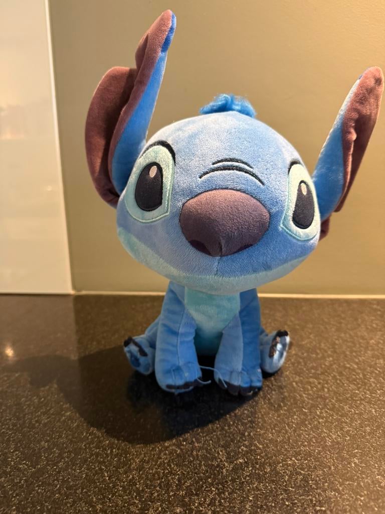 Disney Stitch knuffel met muziek, Ophalen of Verzenden, Zo goed als nieuw, Overige typen