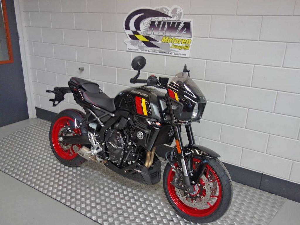 SUZUKI GSX-8T (bj 2026), Bedrijf, Onbekend, Overig, Onbekend