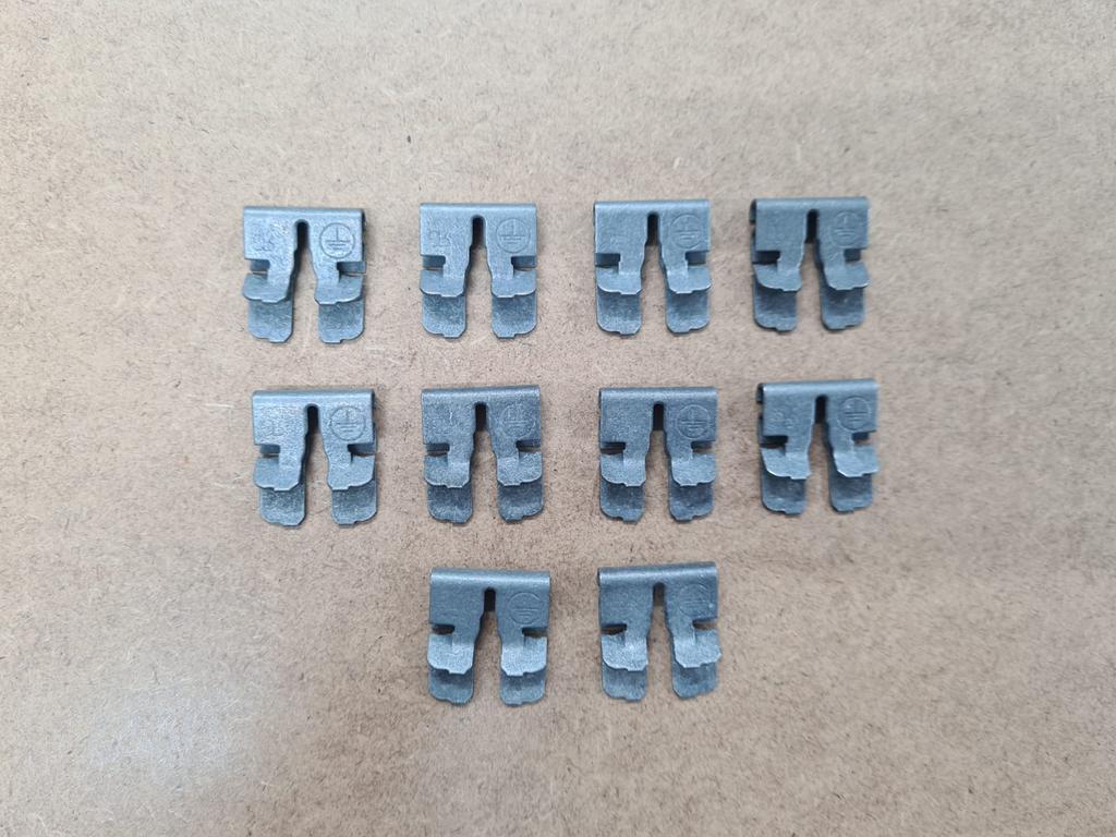 Esdec FlatFix Fusion Aardingsklem Clip 6mm2 ( 10 stuks ), Ophalen of Verzenden, Zo goed als nieuw