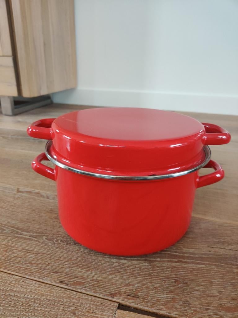 Rode emaille pan, Ophalen of Verzenden, Overige materialen