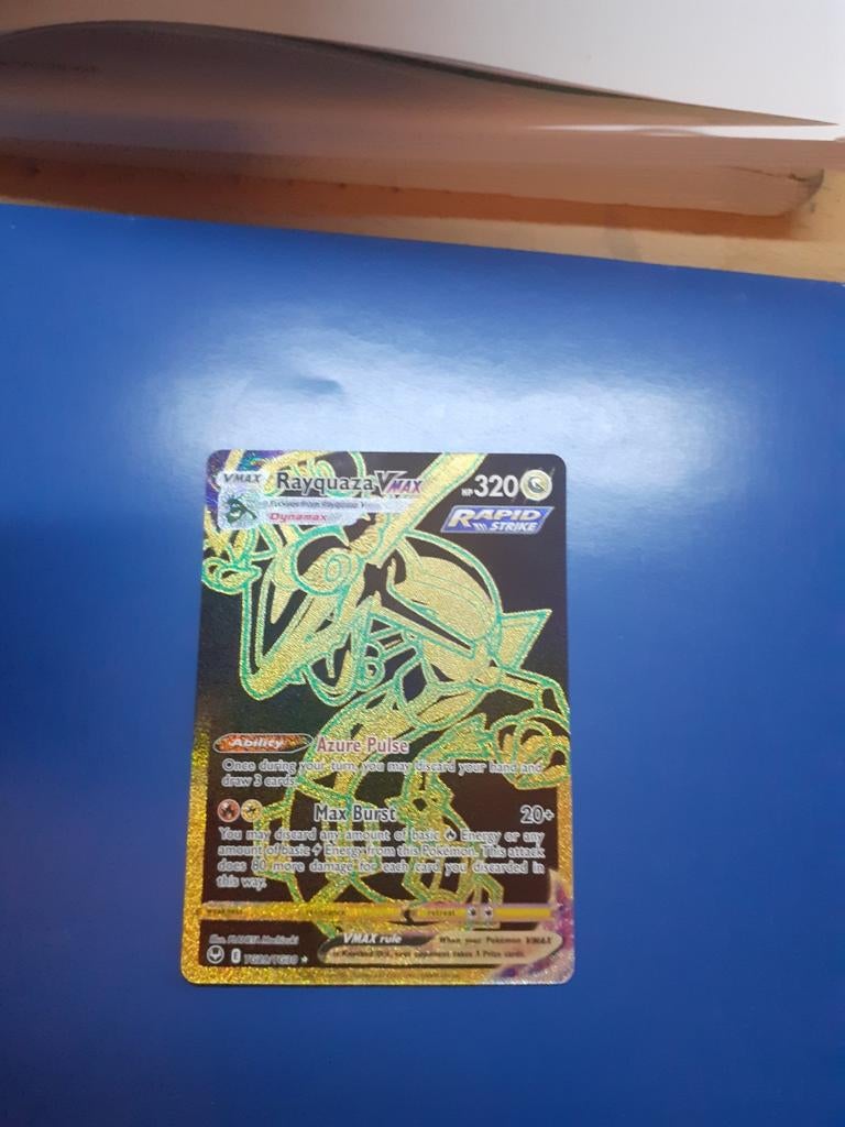 Rayquaza VMAX Rapid Strike TG29/TG30 - Near Mint, Hobby en Vrije tijd, Verzamelkaartspellen | Pokémon, Ophalen, Nieuw, Losse kaart