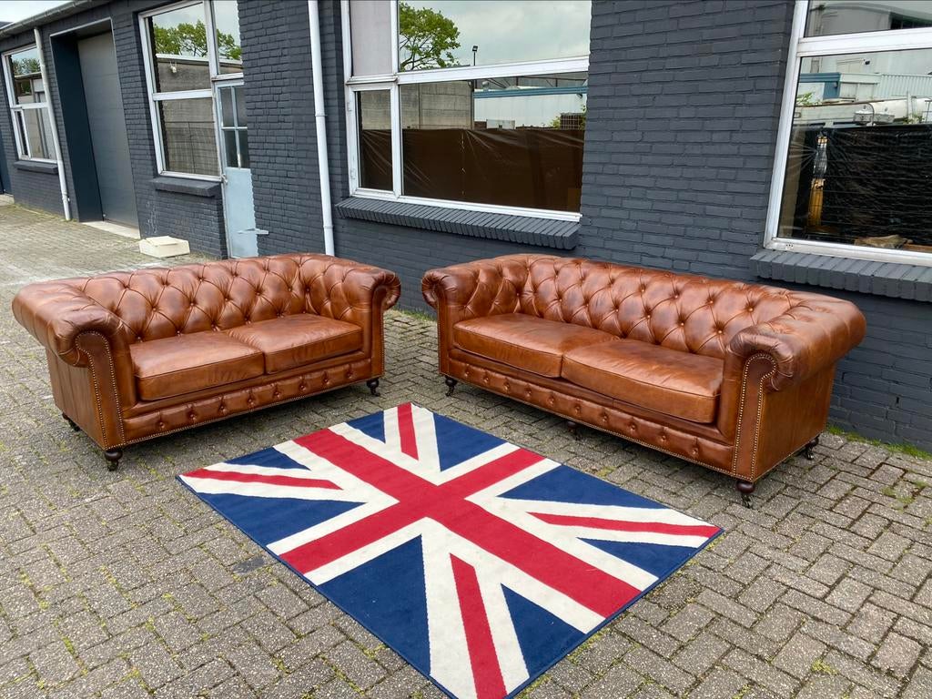 Stoere Chesterfield 3+2 banken vintage cognac GRATIS BEZORGD, Huis en Inrichting, Banken | Bankstellen, Gebruikt, Ophalen of Verzenden