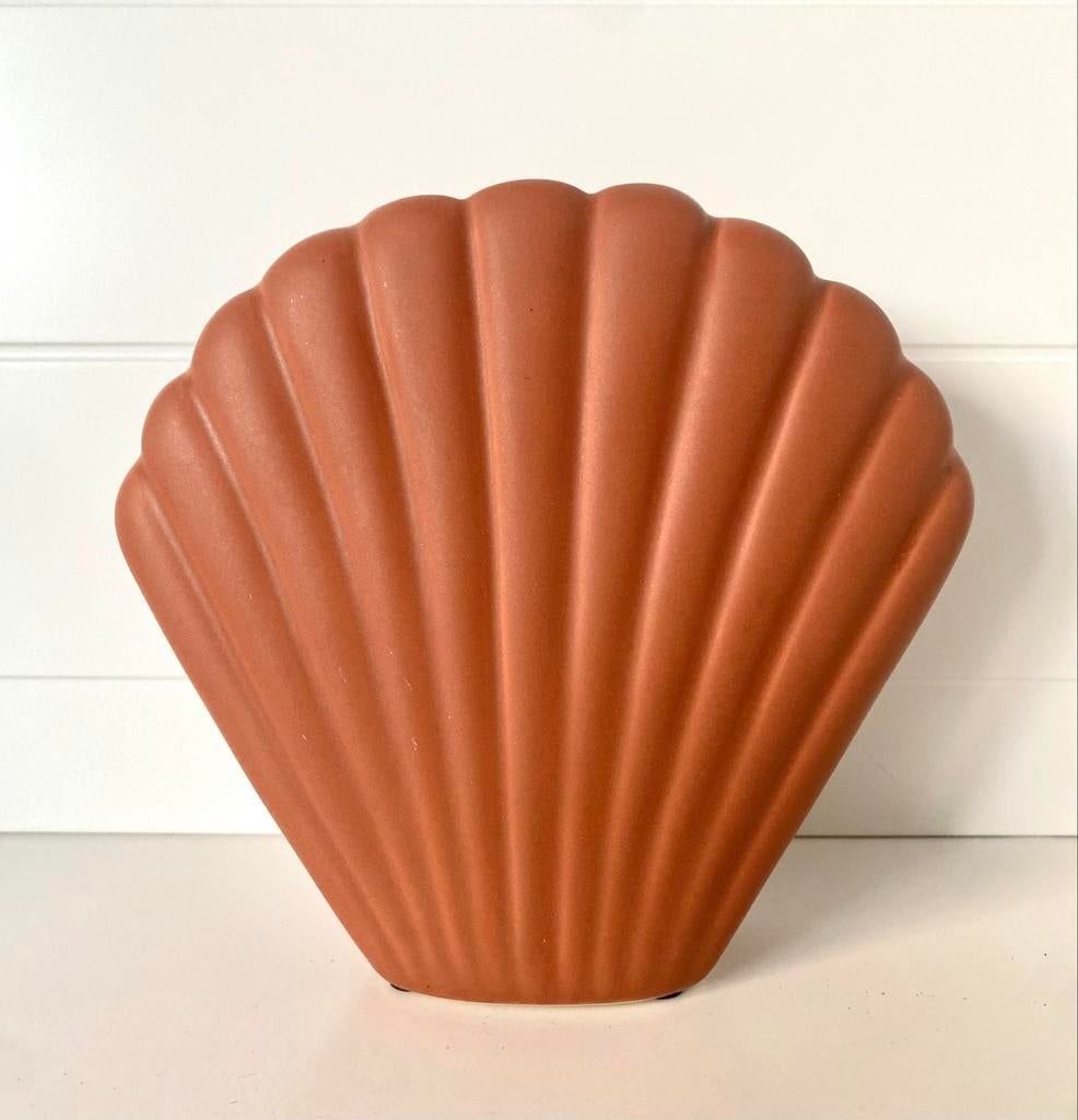 Hk living Aardewerk Schelp Vaas orangje, Overige kleuren, Aardewerk of Porselein, Ophalen of Verzenden, Zo goed als nieuw