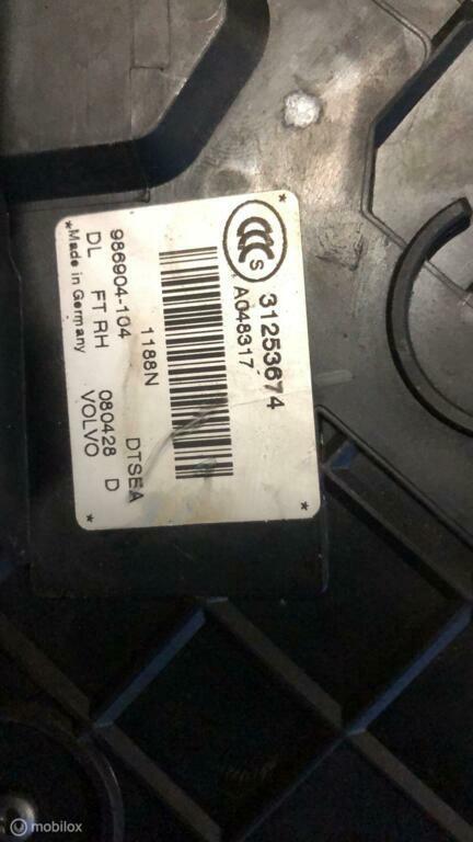 Deurslot cilinderrechtsvoor Volvo V70 III ('07-'17)31253674, Ophalen of Verzenden, Gebruikt, Volvo