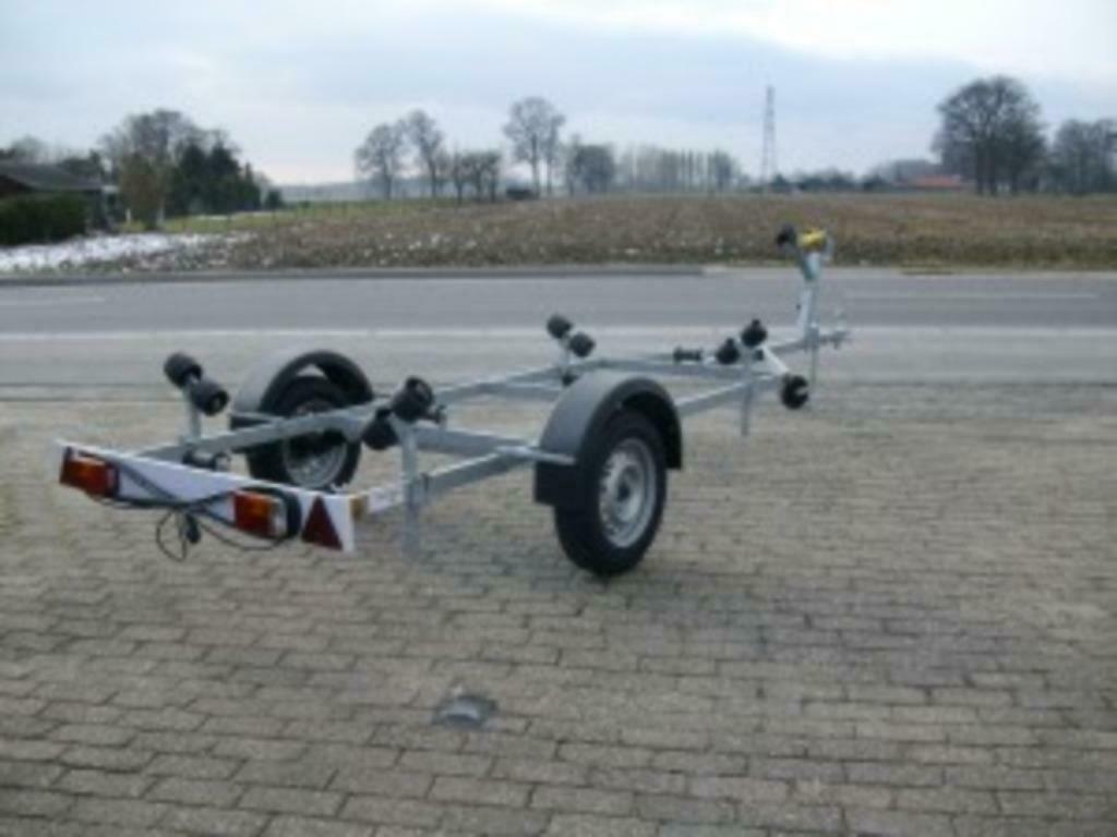 Boottrailers voor verschillende boottypes va € 881, Watersport en Boten, Boottrailers, Ophalen, Minder dan 1500 kg, Sloepentrailer