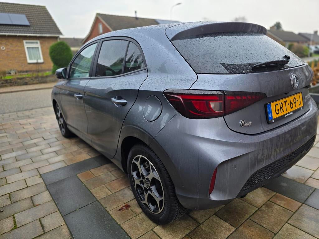 MG 3 1.5 Hybrid+ Automaat 2024 Grijs Btw auto194 PK/Full LED, Auto's, Dealer onderhouden, 1498 cc, 1283 kg, 23 km/l