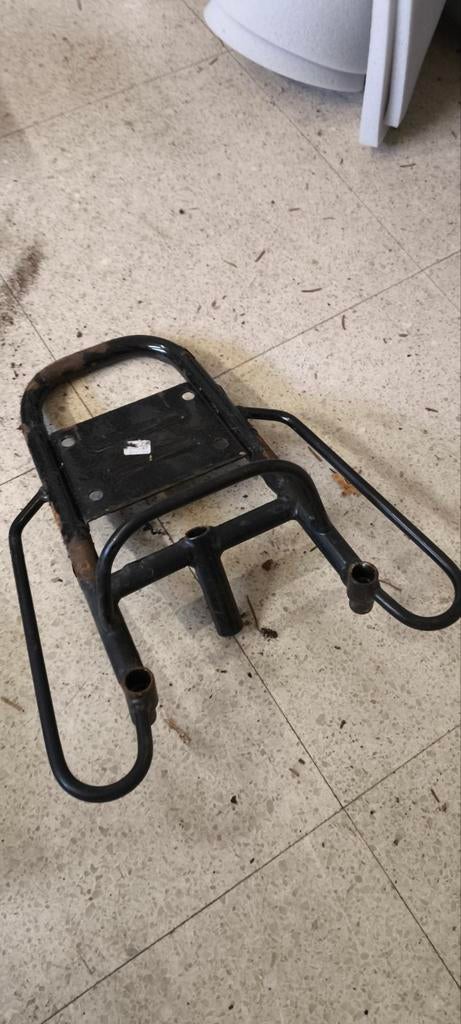 Peugeot V-Clic Bagagerek voor Helmkoffer, Ophalen of Verzenden, Gebruikt, Overige typen, Peugeot