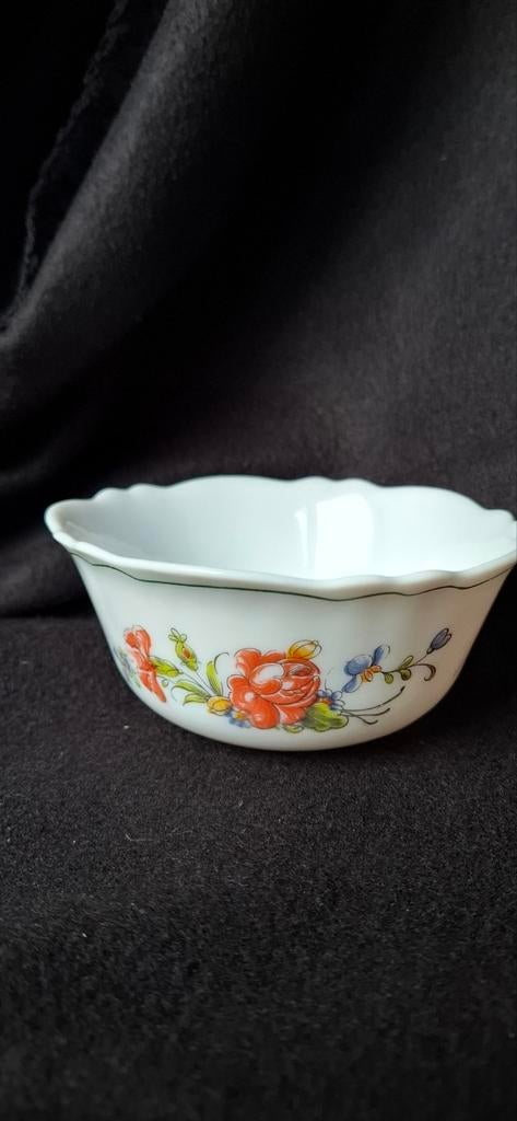 Vintage Frans Schaaltje met Bloemen, Ophalen of Verzenden