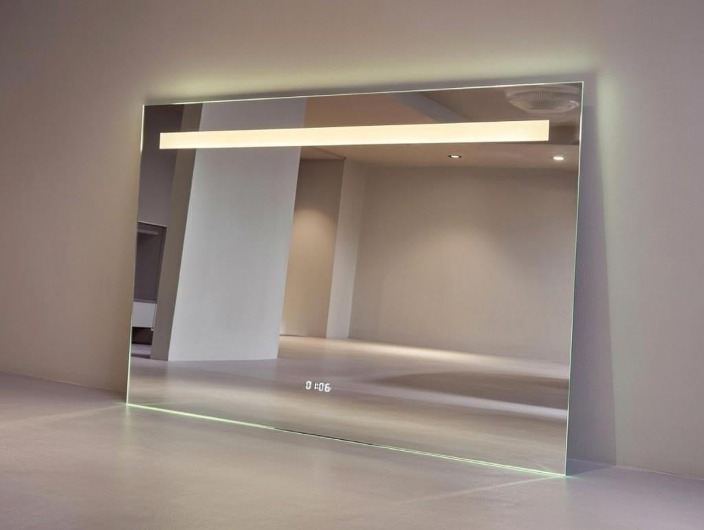 Badkamer Spiegel met Klok en Verlichting, Huis en Inrichting, Badkamer | Badkamermeubels, Ophalen, Overige typen, 50 tot 100 cm