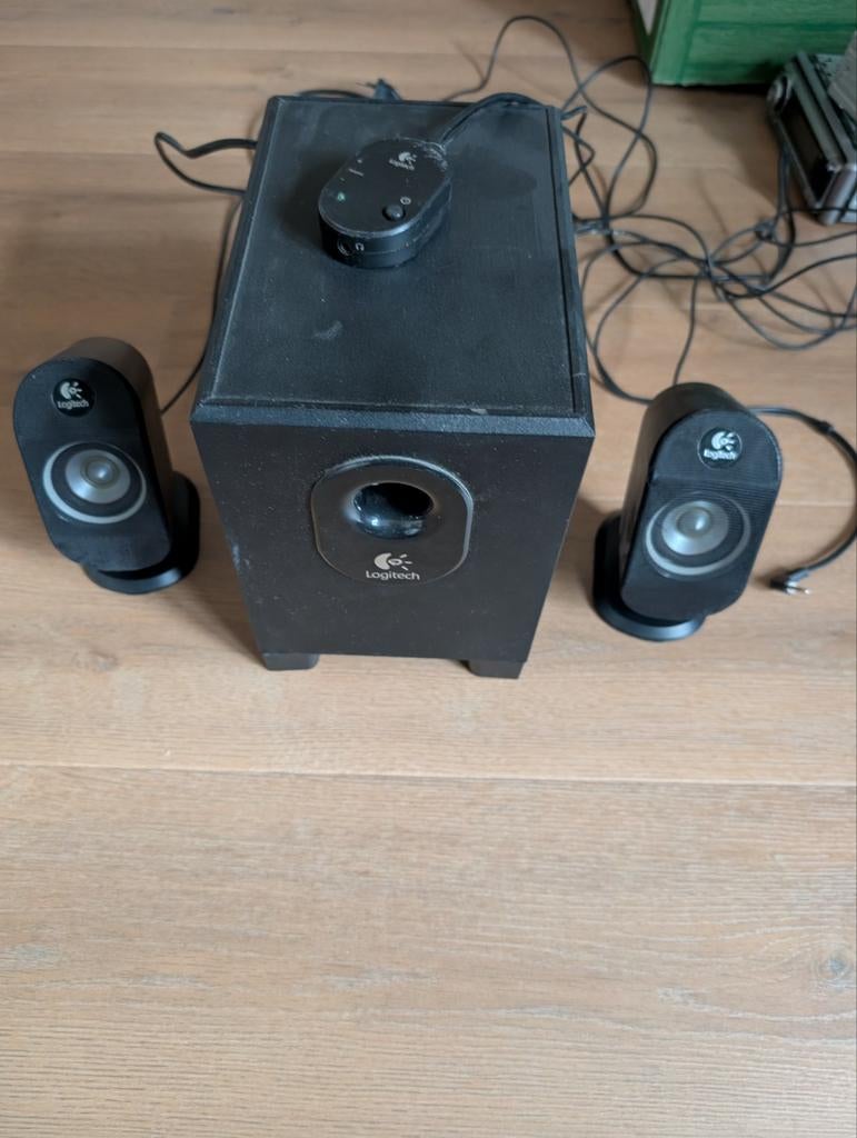 Logitech X210 computer speakerset, Ophalen of Verzenden