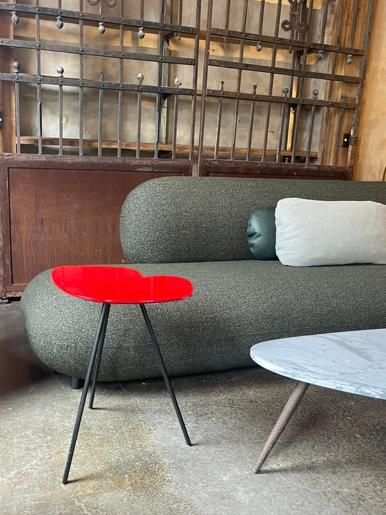 Leolux Liliom Lippz bijzettafel, Ophalen, Nieuw, Rechthoekig, Minder dan 55 cm