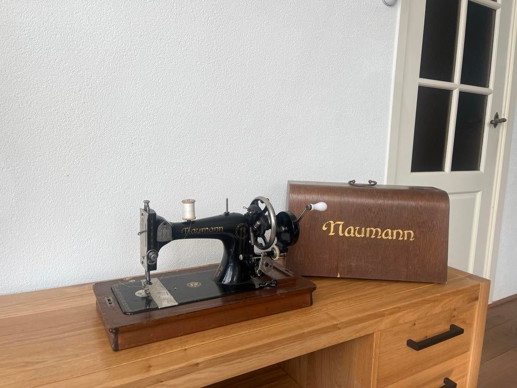 Vintage Naumann Naaimachine met Koffer, Ophalen