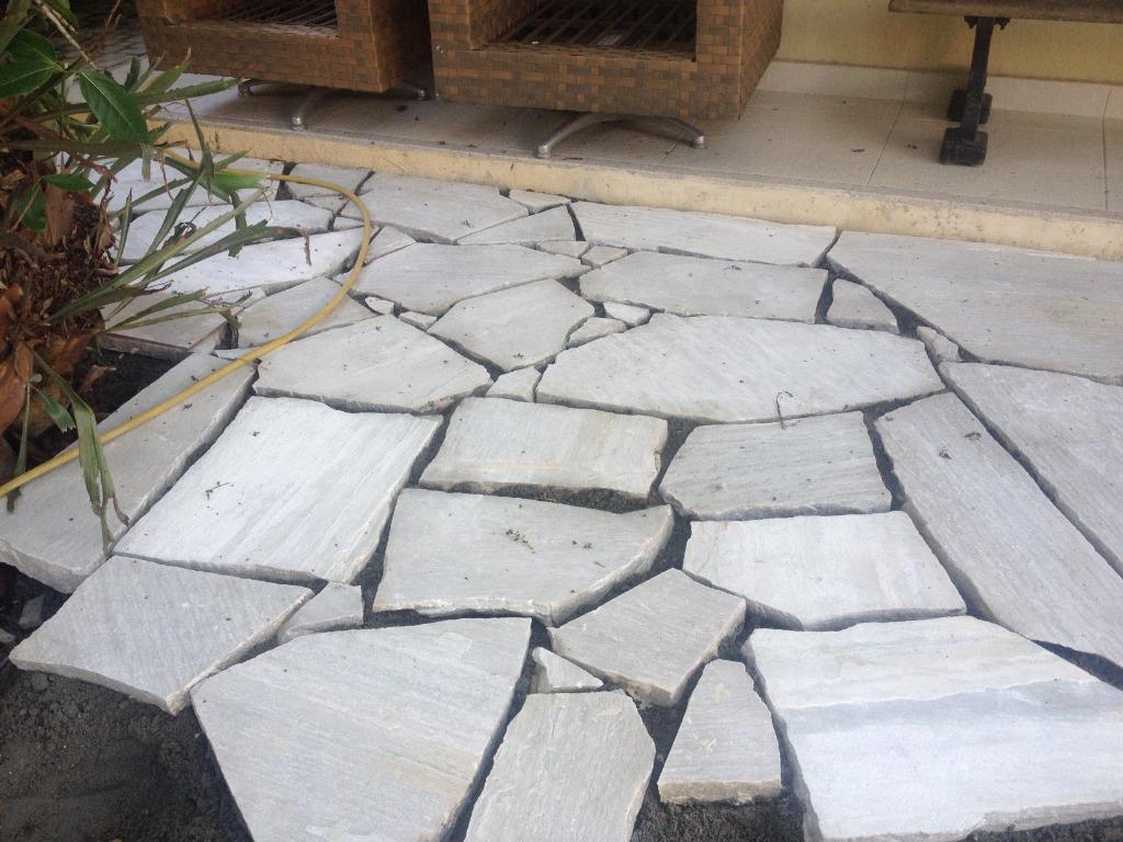 Foto 8 van Brasil White flagstones 2,5-5 cm dik € 44,95 per m2 incl btw