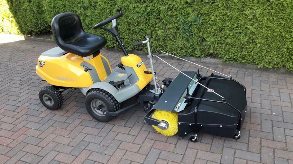 Uniek! Stiga frontborstel / veegmachine met opvangbak., Ophalen of Verzenden, Nieuw