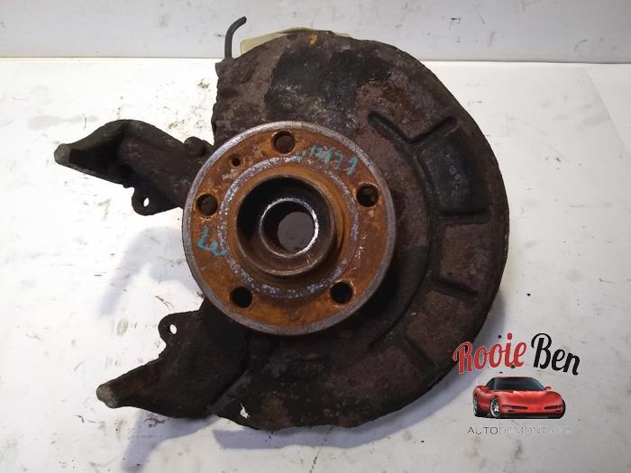 Fusee links-voor van een Skoda Fabia, Gebruikt, -, -, Ophalen of Verzenden