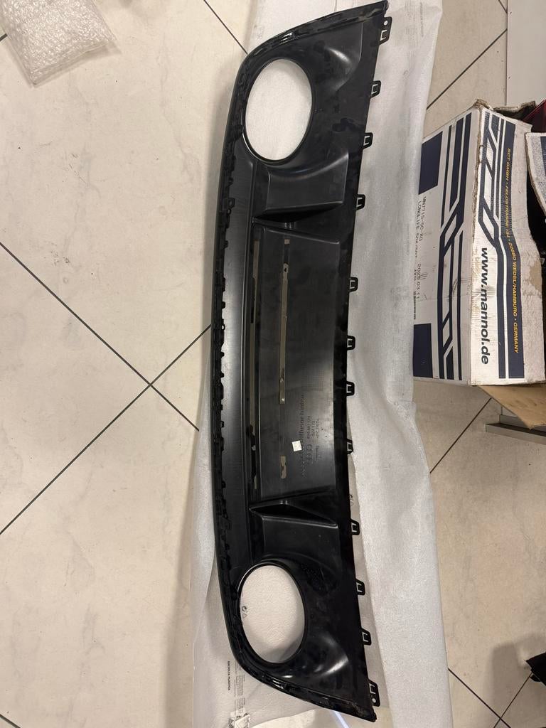 Audi RS3 8Y Diffuser + Uitlaat Sierstukken Hoogglans Zwart, Auto-onderdelen, Carrosserie en Plaatwerk, Bumper, Audi, Achter, Gebruikt