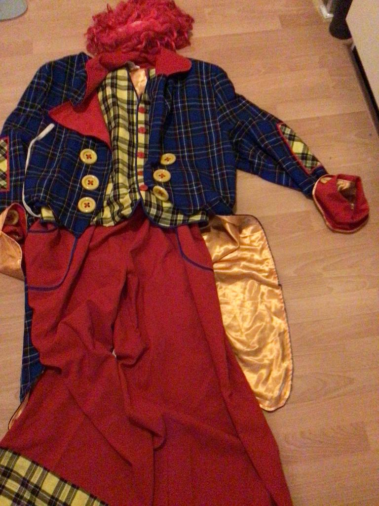 Bassie  de clown, Ophalen of Verzenden, Zo goed als nieuw, Maat 56/58 (XL)