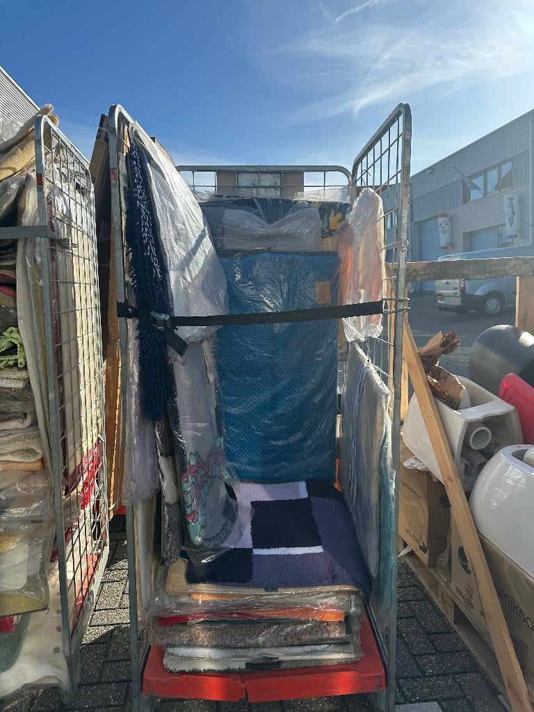 Badmat, Toiletmat, WC mat, Restpartij ca 225 stuks (zie foto, Ophalen, Overige kleuren, Veenderveld 32,2371 TV Roelofarendsveen