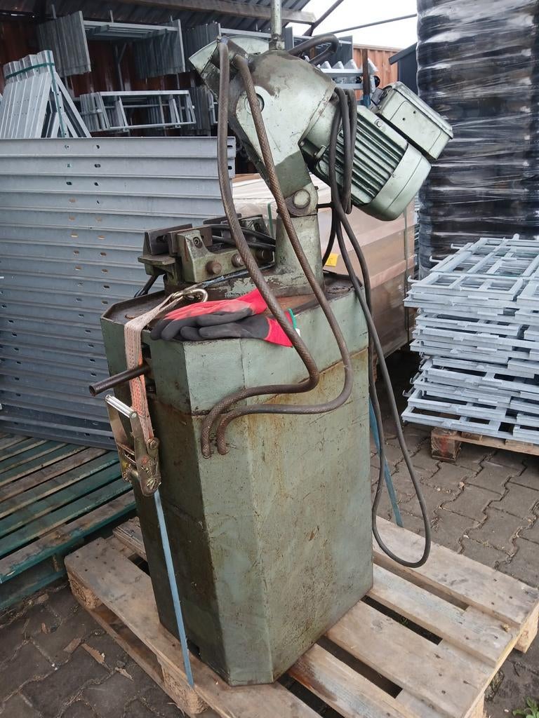 Bewo metaal zaag met koeling 380volt, Gebruikt, 70 mm of meer, Ophalen of Verzenden, Afkortzaag