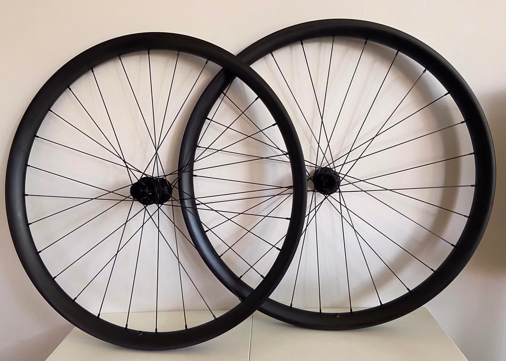 Handgespaakte Carbon MTB wielset, custom made., Fietsen en Brommers, Fietsonderdelen, Ophalen of Verzenden, Nieuw, Wiel, Dt swiss