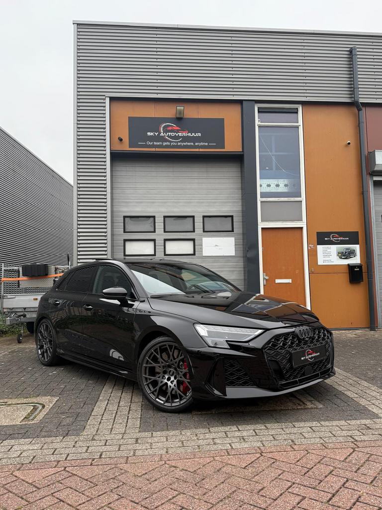 Foto 3 van RS6, RSQ3(2x), RS3, GLC63s, A45s, Golf 8R - App: 0618646980