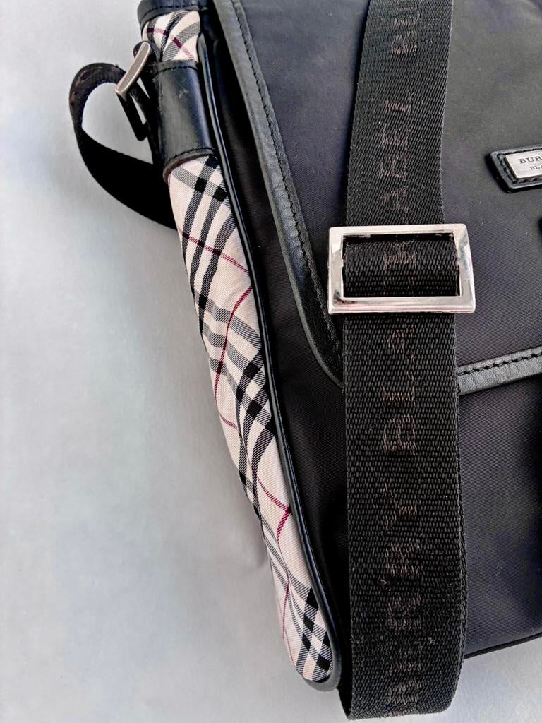 90s Burberry schoudertas, Tas van Japan, Ophalen of Verzenden, Gebruikt, Zwart