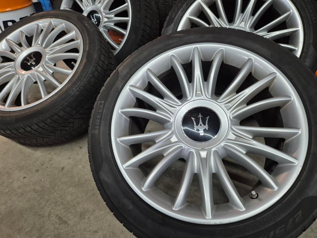 Originele Maserati Ghibli Winterset 19 inch, Auto-onderdelen, Banden en Velgen, Winterbanden, Personenwagen, Ophalen
