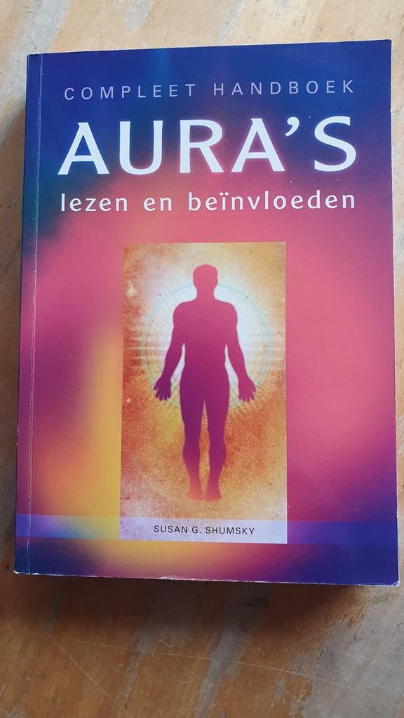 Aura's  lezen en beinvloeden, Boeken, Ophalen of Verzenden, Gelezen, Spiritualiteit algemeen, Achtergrond en Informatie