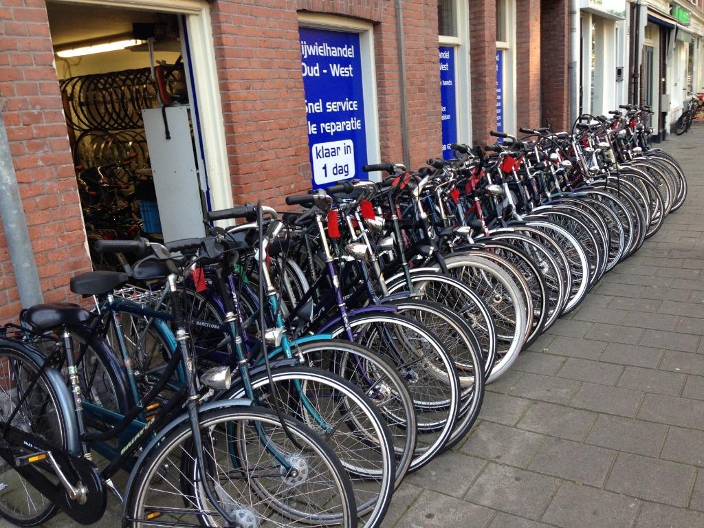 Foto 3 van 350 tweedehands fietsen op voorraad v.a 99 euro!!