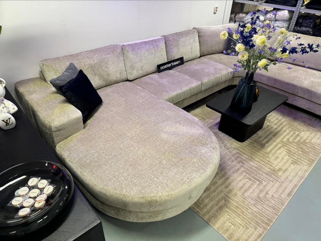 ACTIE Luxe Velvet Teddy U-bank Rondo 200x375x270cm Sand NEW, Info@oosterbaanwonen.nl, Venus 31 8448CE Heerenveen, Hoekbank, Oosterbaan Wonen