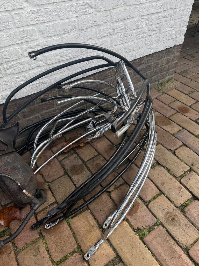 Vespa sprint achtervalbeugel, Fietsen en Brommers, Brommeronderdelen | Snorfietsen, Ophalen of Verzenden, Zo goed als nieuw, Overige typen