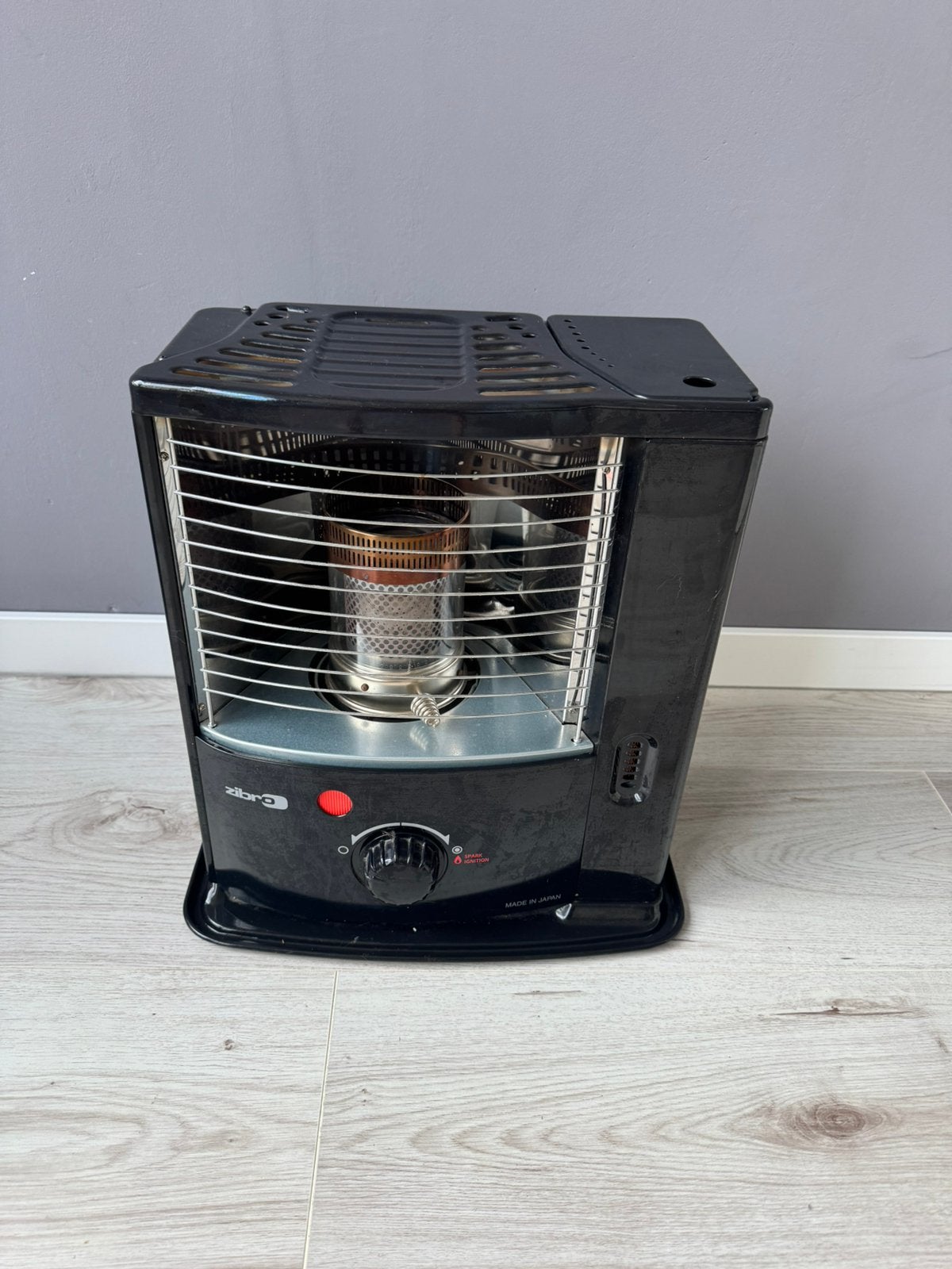 Zibro Kamin Kachel - Compacte en Efficiënte Verwarming, Ophalen, 30 tot 80 cm, Gebruikt, Kachel