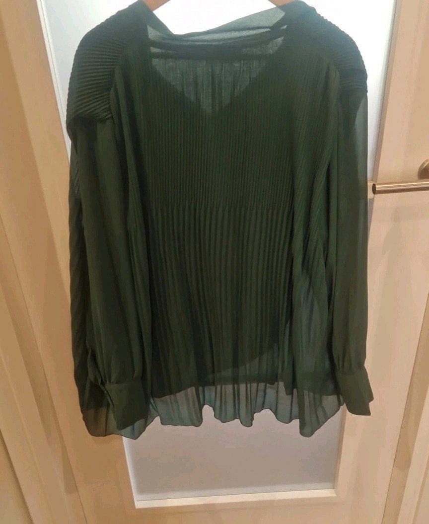Geplooide smaragdgroene blouse maat 52, Blouse of Tuniek, Ophalen of Verzenden, Zo goed als nieuw, Paprika