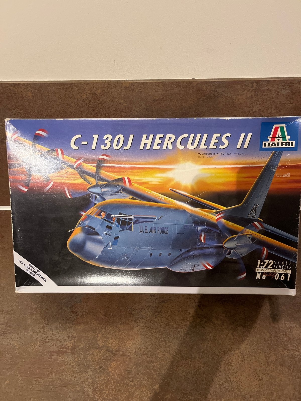 Italeri C-130J Hercules II Modelbouw Vliegtuig 1:72, Hobby en Vrije tijd, Modelbouw | Vliegtuigen en Helikopters, 1:72 tot 1:144