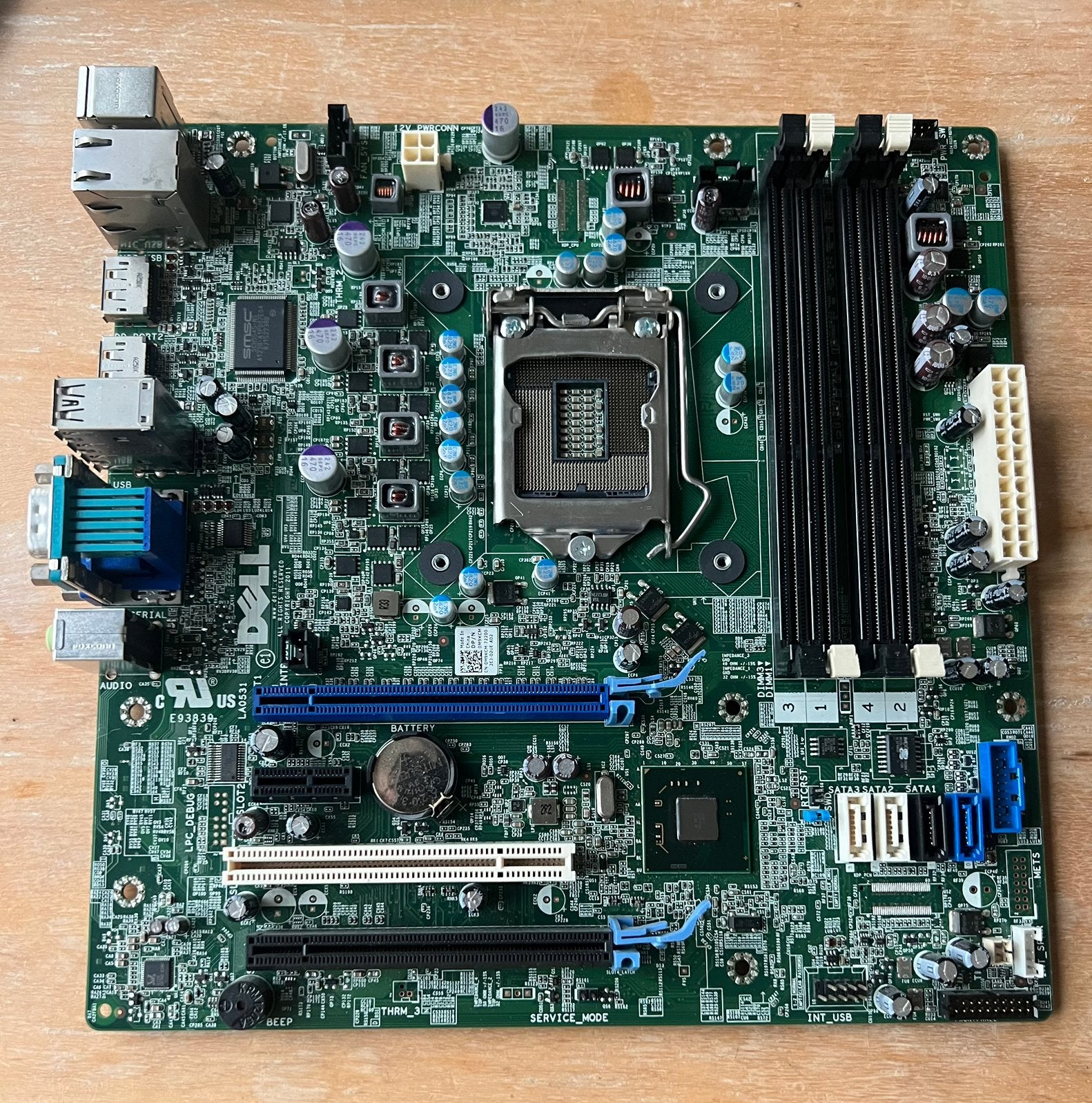 Dell OptiPlex Moederbord LGA1155 + I/O Shield + SATA-kabel, Computers en Software, Moederborden, Ophalen of Verzenden, Gebruikt
