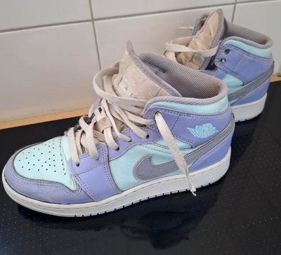 Nike Air Jordan maat 38 te koop!, Nike Air Jordan, Ophalen of Verzenden, Sneakers of Gympen, Gedragen