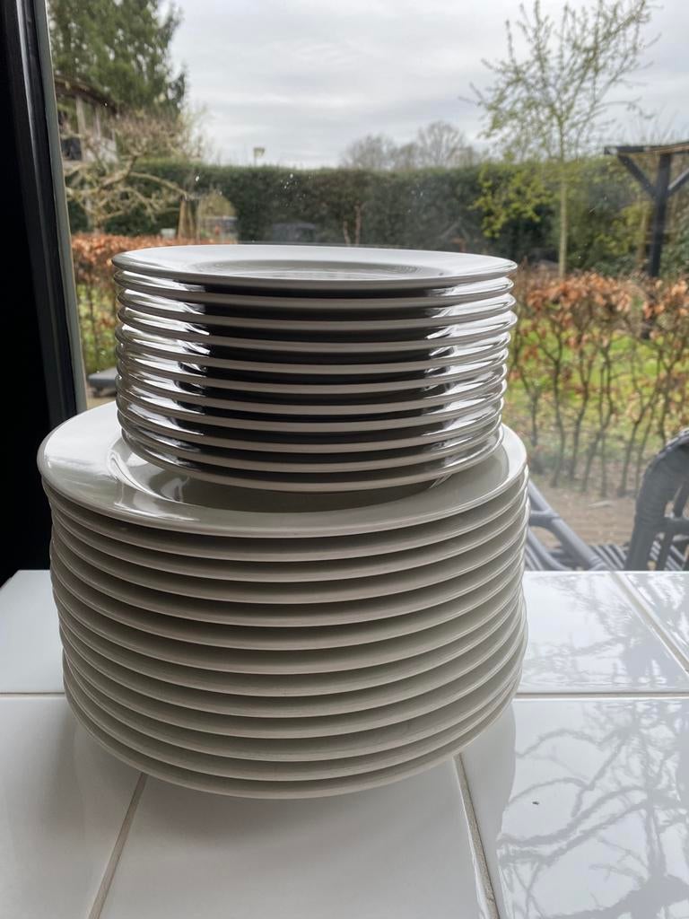 Stapel borden, Huis en Inrichting, Keuken | Servies, Ophalen, Gebruikt, Overige stijlen, Bord(en)
