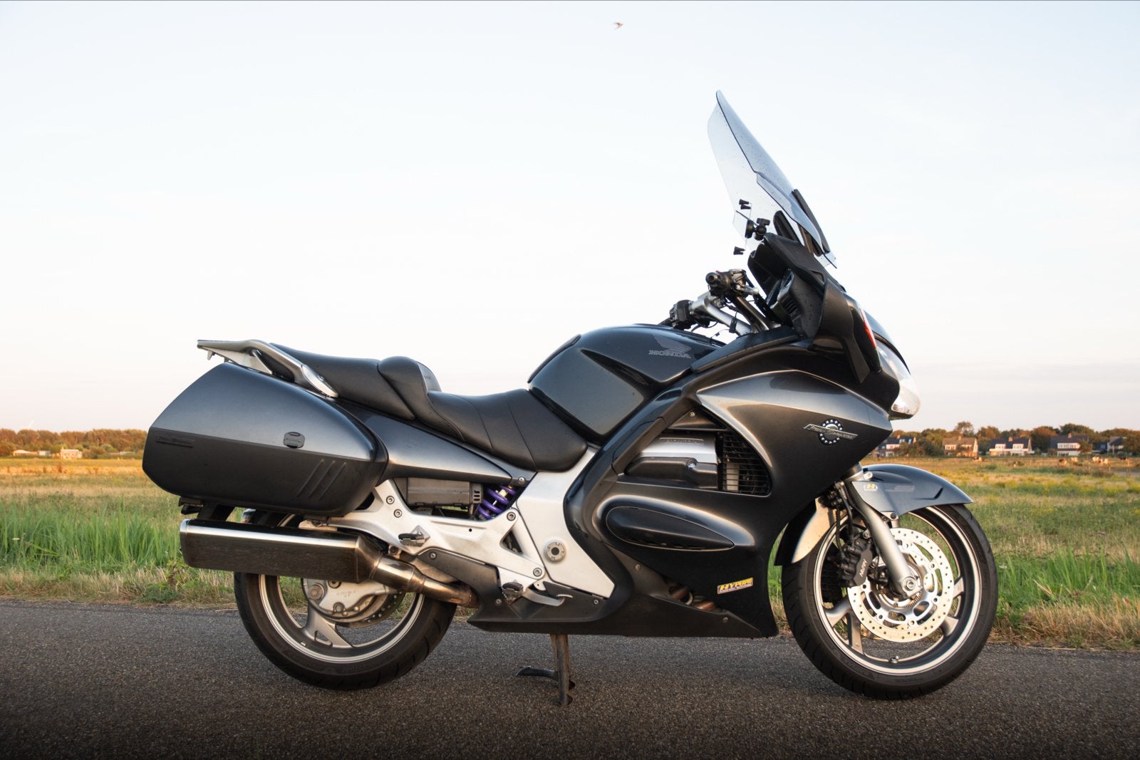 Honda ST1300 Pan European met 6 maanden BOVAG garantie, Occasion, 4 cilinders, Motorrijbewijs A, Particulier
