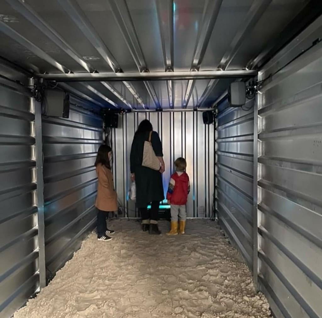kunst project in container/snelbouwcontainer/container, Ophalen