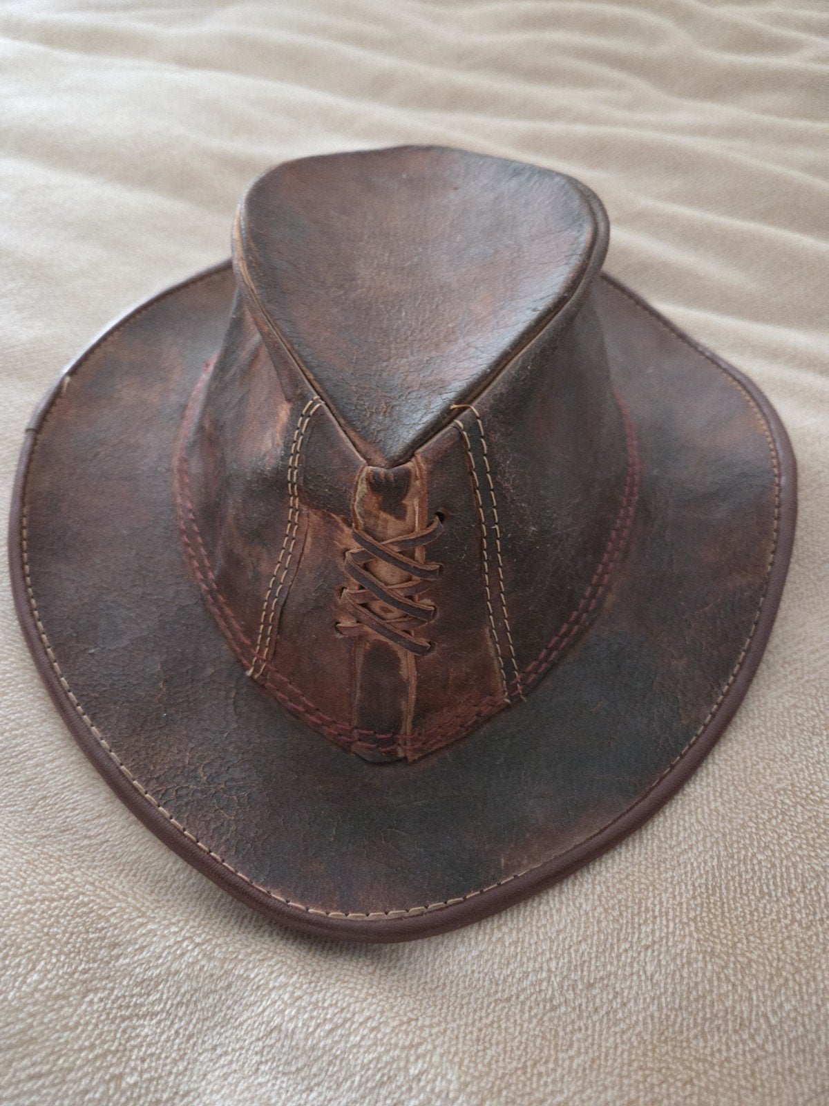Leren Cowboyhoed - Stoer en Stijlvol, Onbekend, Hoed, Ophalen of Verzenden, 57 cm (M, 7⅛ inch) of minder