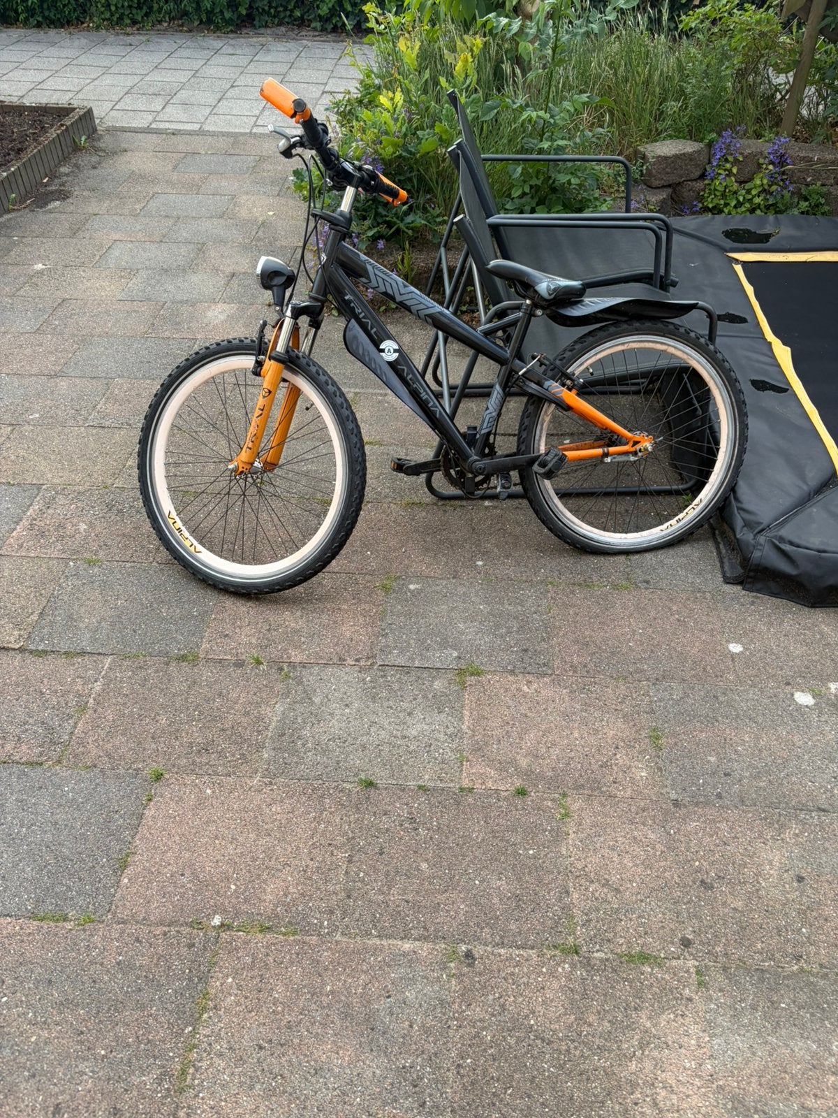 Jongensfiets 24 inch (lekke achterband), Ophalen, Terugtraprem, Versnellingen, Gebruikt