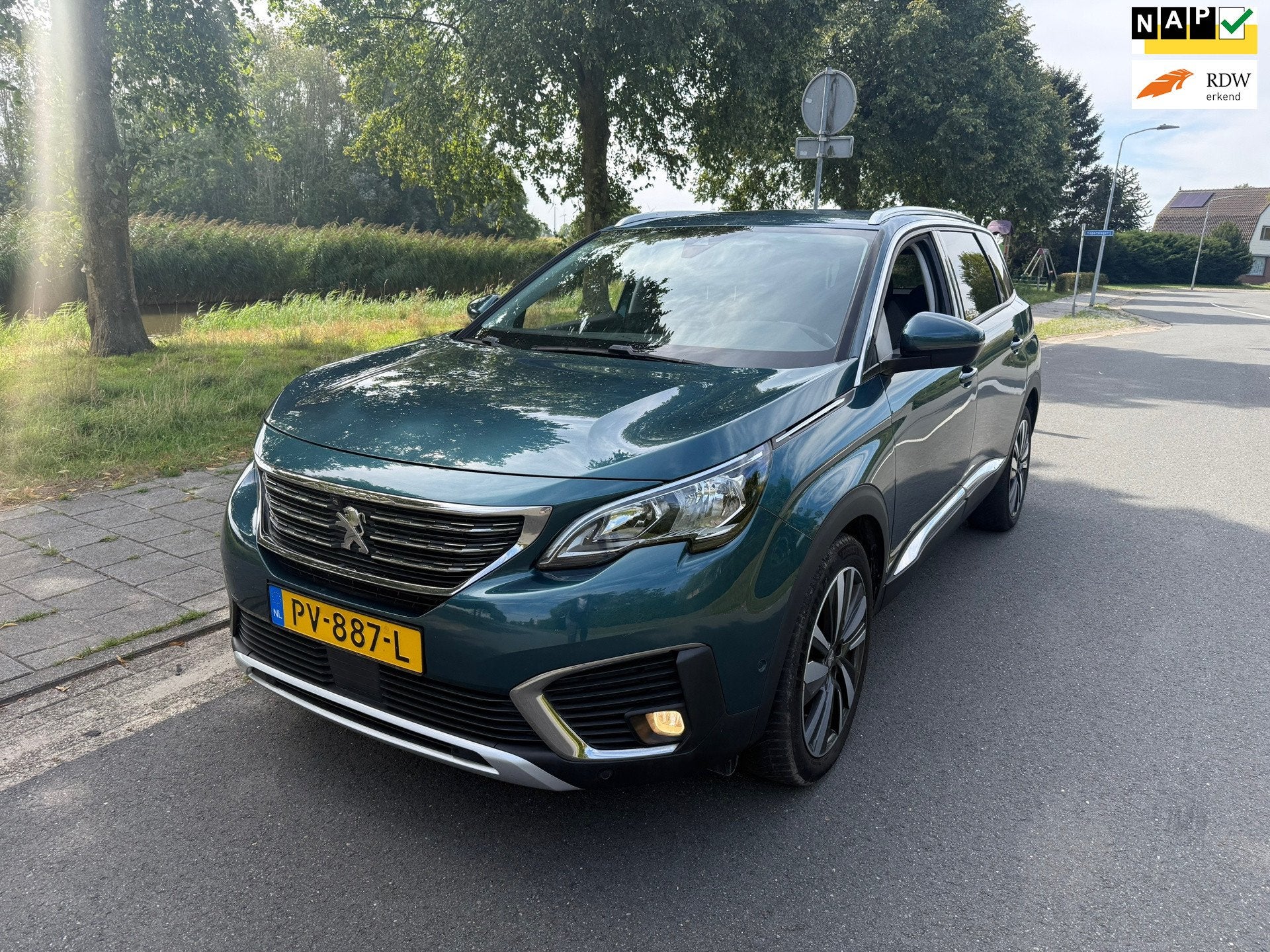 Peugeot 5008 1.2 PureTech Allure CLIMA/CAMERA/7PERS/CRUISE, Voorwielaandrijving, Gebruikt, 1199 cc, 1290 kg