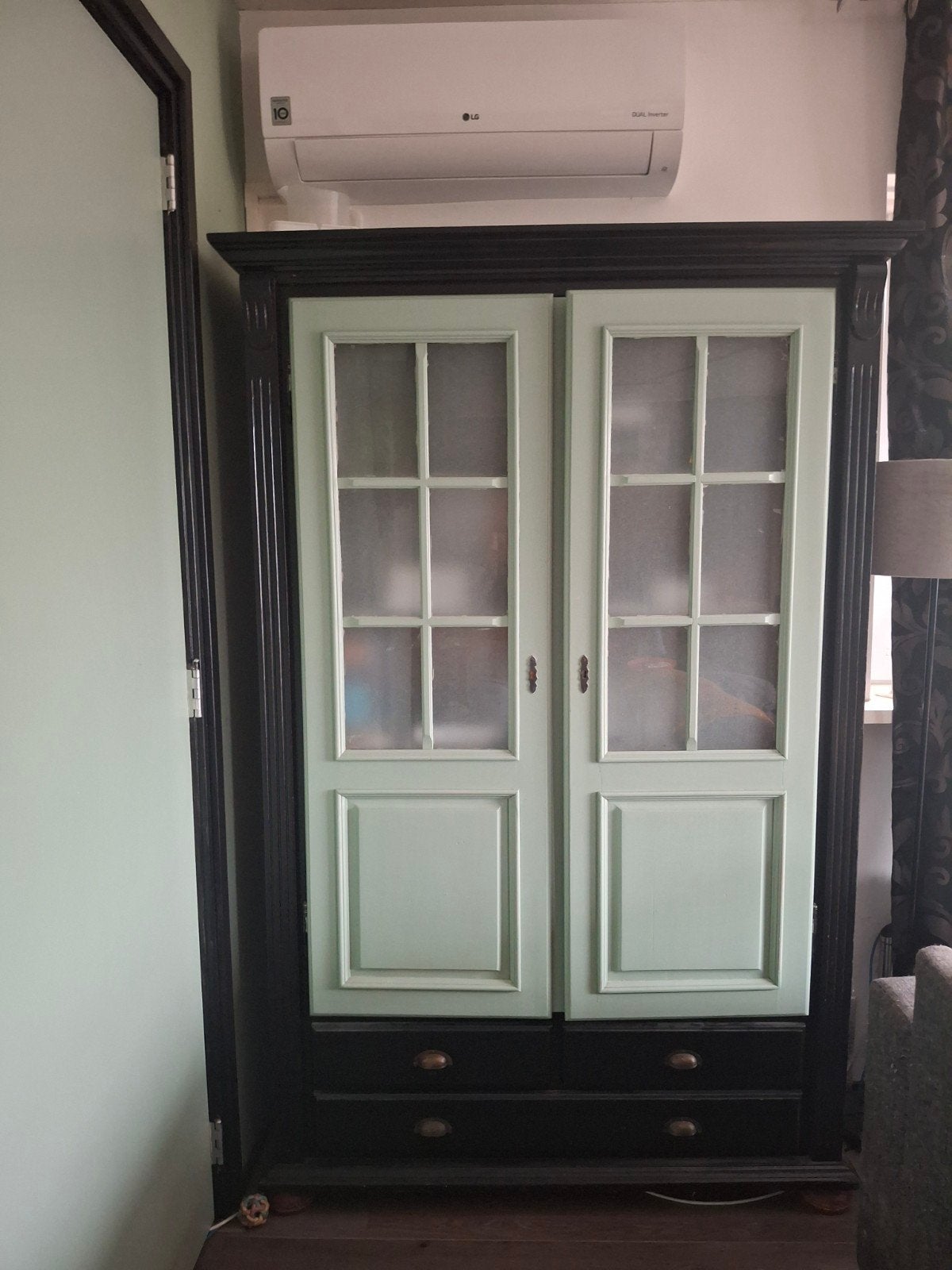 Gratis zware kast met planken en 3 lades, Huis en Inrichting, Kasten | Boekenkasten, Ophalen, Gebruikt, Vintage, Klassiek, 50 tot 75 cm
