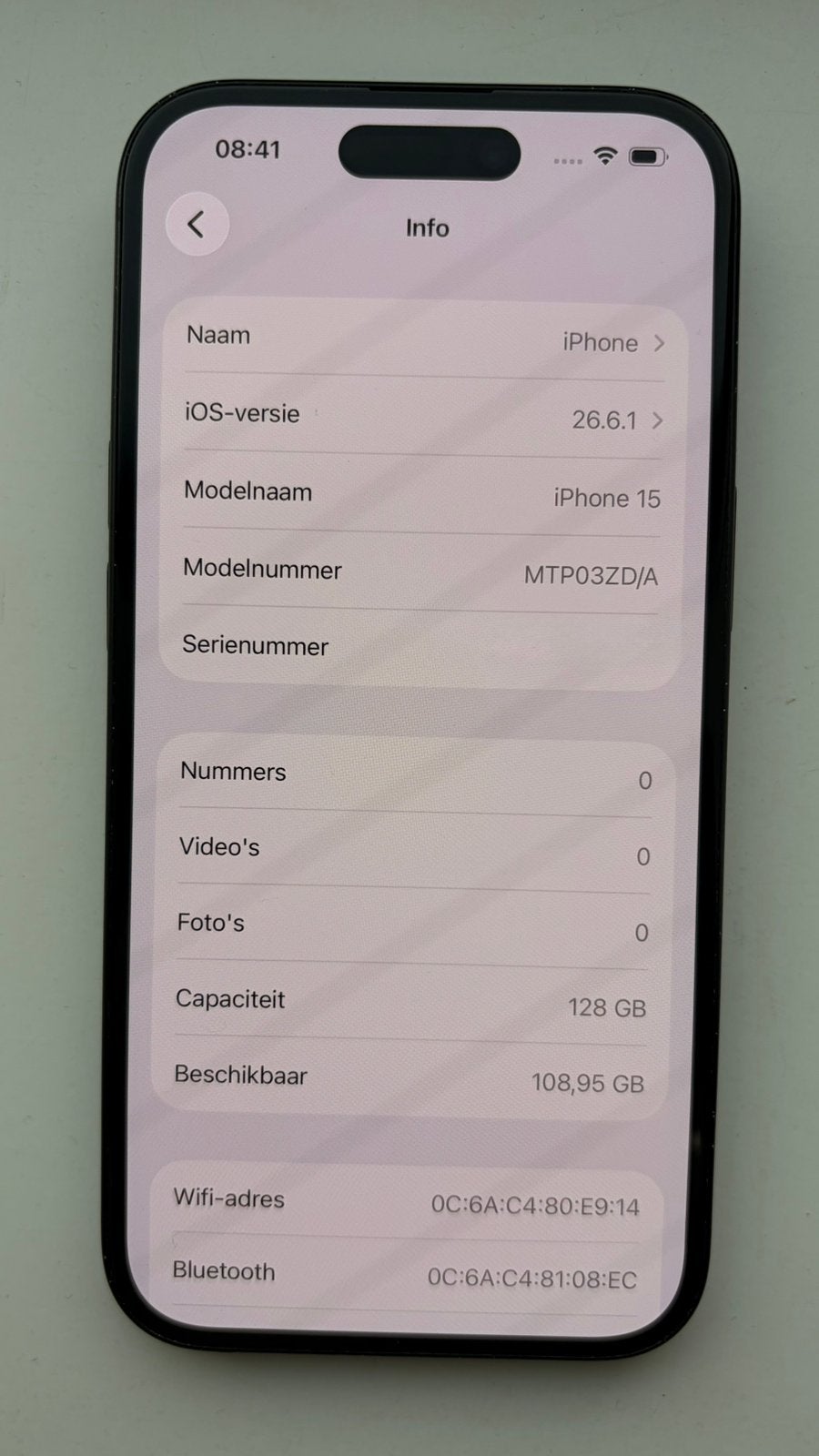 Foto 3 van Apple iPhone 15 128 GB Zwart – uitstekende staat