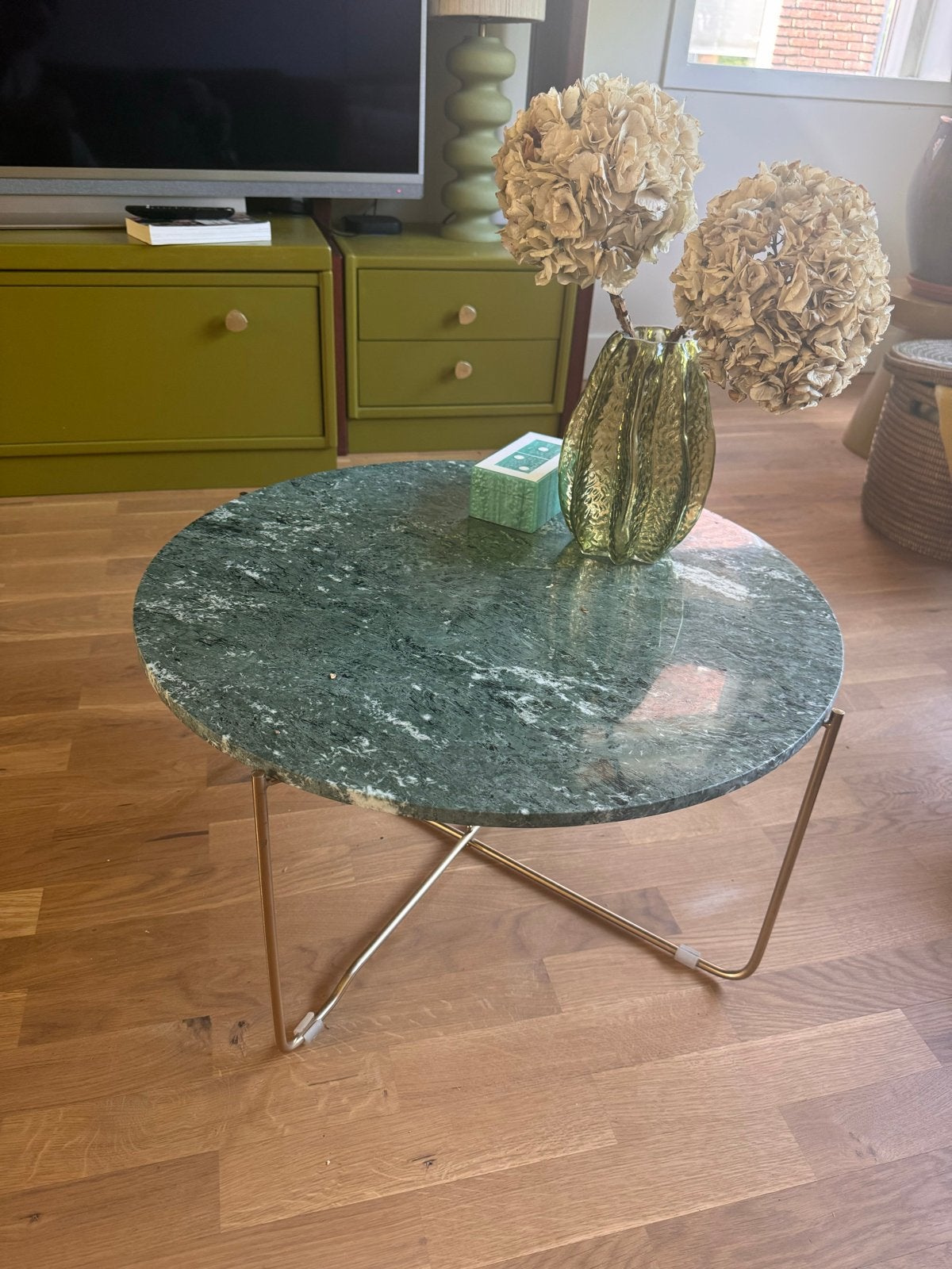 Marmeren Salon- en Bijzettafel, Huis en Inrichting, Tafels | Bijzettafels, Overige materialen, Rond, 55 tot 75 cm, Zo goed als nieuw