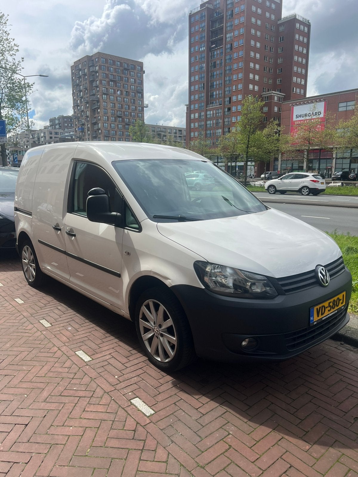Caddy huren €300,-/week km vrij!!!!!